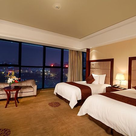 New Century Grand Hotel Xinxiang Eksteriør billede
