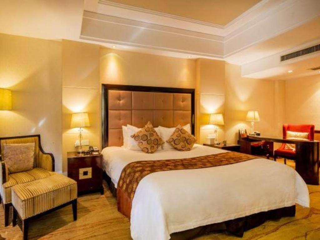 New Century Grand Hotel Xinxiang Eksteriør billede